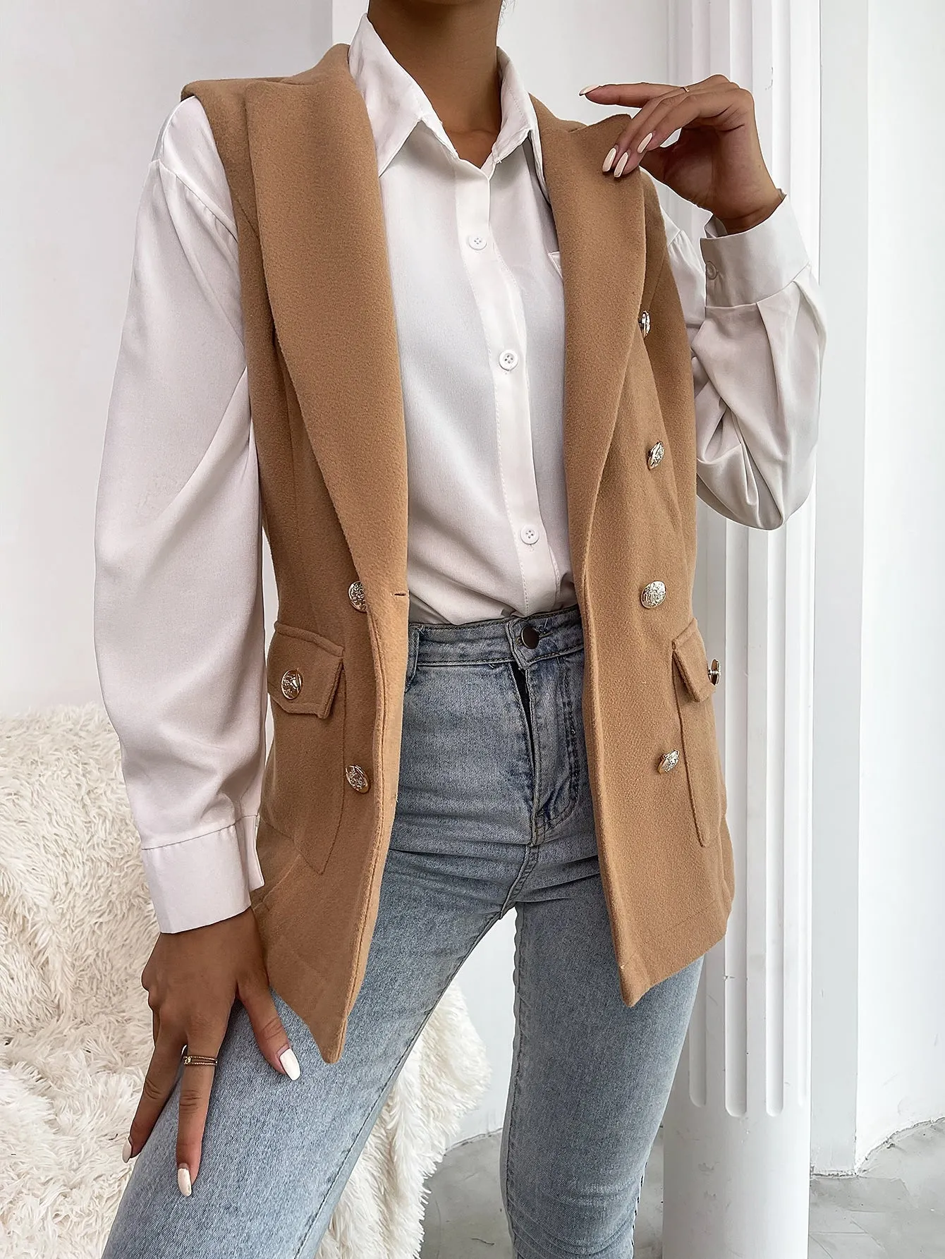 Elegant Plain Button Front Sleeveless Lapel Regular Women Blazer